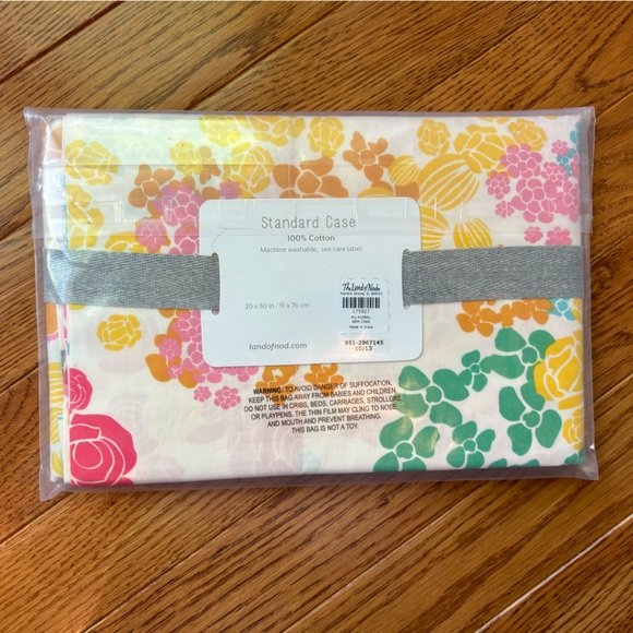 NEW Land of Nod Floral Gem Twin Sheet Set + Extra Pillow Case - Picture 6 of 6